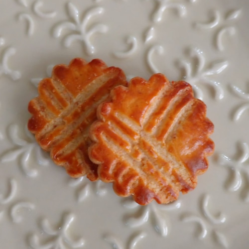 リスのクッキー缶→完売 うさぎとリスの秋のクッキー缶 [4628] - 大阪府泉大津市
