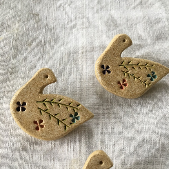 122ꕤ︎︎パッチワーク カンタキルト 花鳥 手染め リボン インド刺繍リボン パッチワーク キルト 布 手仕事 カンタ刺し子