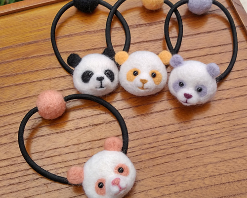 羊毛フェルトパンダのヘアゴム(白×ピンク)】 ※送料無料(定形外郵便