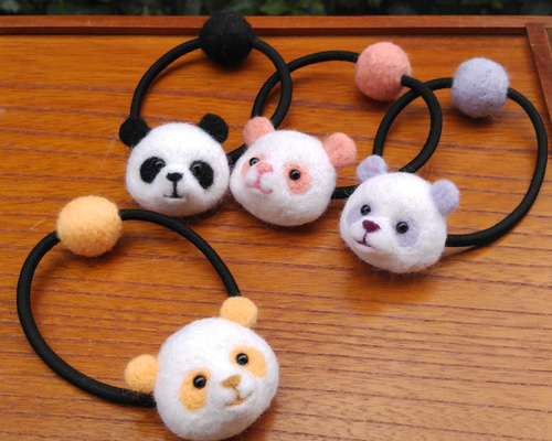 【専用】羊毛フェルト　ヘアゴムセット 羊毛フェルトのヘアゴムセット（C）の通販 by つばめストア｜ラクマ