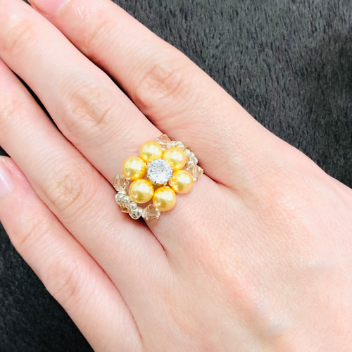 パールフラワー〜ゴールド〜【スワロフスキー クリスタルパールと  