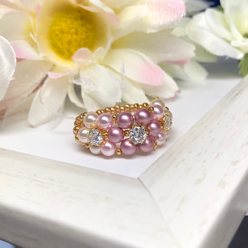 春色》桜ピンク＆ホワイトのパールピアス ピンク箔と淡水パール