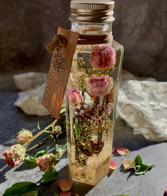 ミニ薔薇ドライフラワーのハーバリウム ハーバリウム・植物標本 AZRIMO