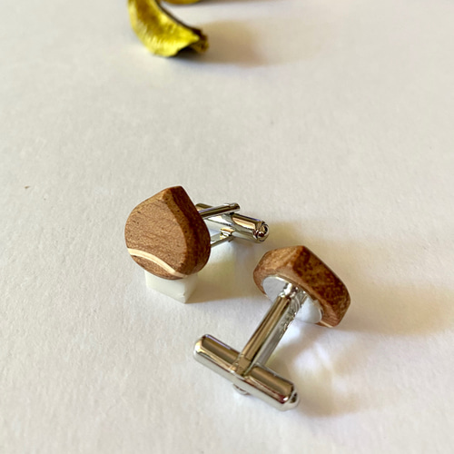 栗のネクタイピンとカフスmen'sセット 栗色（ブラウン） その他