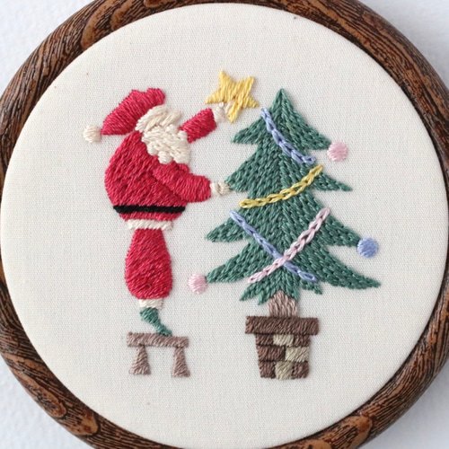 クリスマス＊ツリーとサンタ 手刺繍パネル［受注製作
