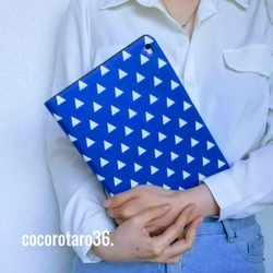 三角柄のタブレットケース★かわいい★ブルー★手帳型ケース★ソフトレザージャケット 5枚目の画像