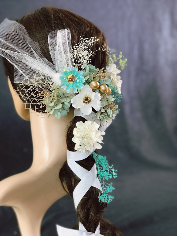 髪飾り　結婚式 成人式 卒業式 造花 かすみ草 緑　金　白　レース　紐　パーツ追加可能　秋色 2枚目の画像