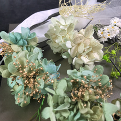 髪飾り　結婚式 成人式 卒業式 造花 かすみ草 緑　金　白　レース　紐　パーツ追加可能　秋色 8枚目の画像