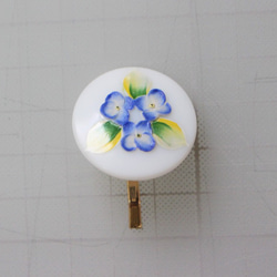 天を映す青花のブーケのポニーフック～チェコガラスボタン 5枚目の画像