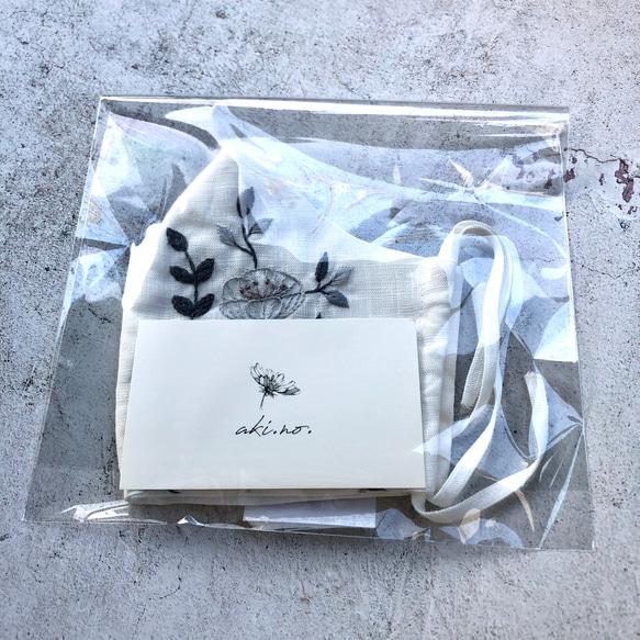 【受注販売】「手刺繍&リネン」立体マスク　Full flower 6枚目の画像