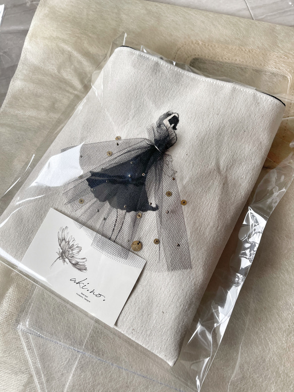 【新作】手刺繍トートバッグ「Lily」クリアバックセット【受注製作】 7枚目の画像