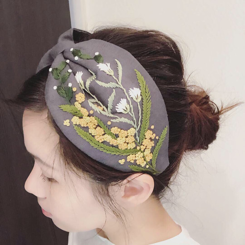 Grey】ミモザ刺繍 リンネ生地のヘアバンド/カチューシャ 【受注