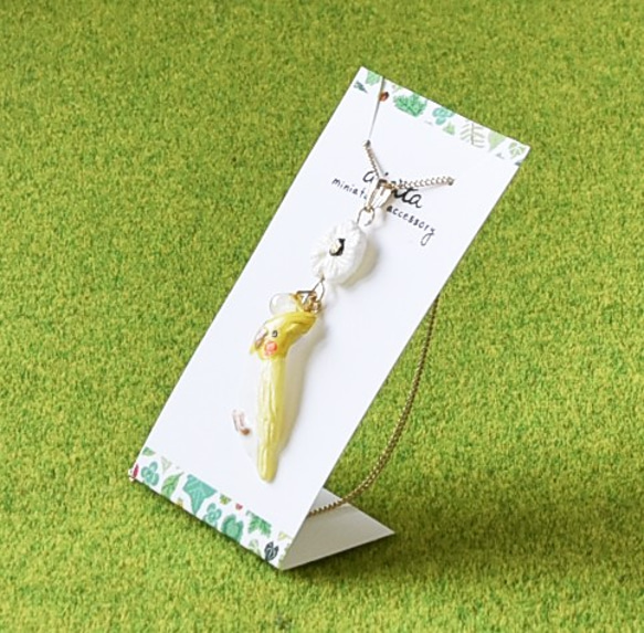 花鳥シリーズ：ミニチュアオカメインコのネックレス 3枚目の画像