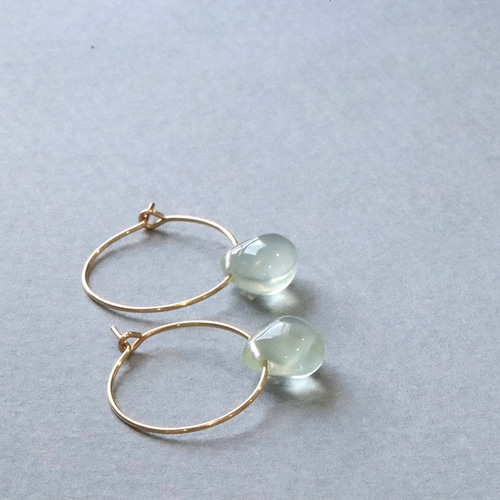 14Kgf 天然石プレナイト 小さいフープピアス --a grape-- ピアス 
