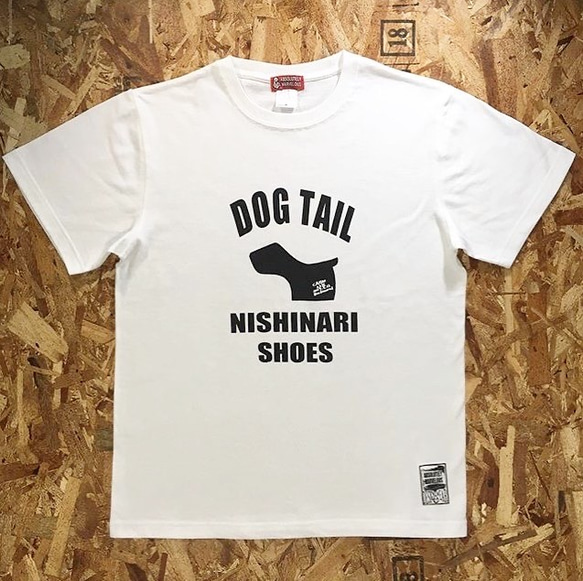 靴職人 デザイン Tシャツ / ドッグテイル Tシャツ 2枚目の画像