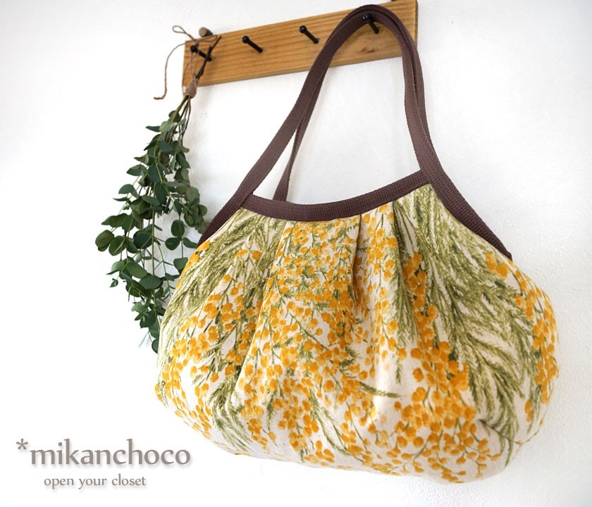 ◆グラニーバッグ『ミモザ①　生成り』◆降り注ぐ満開のミモザで着映えバッグ