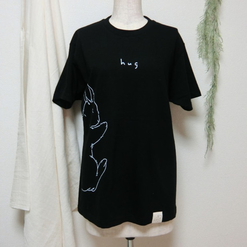 うさぎさんがぎゅーTシャツ 黒 Sサイズ Tシャツ pal*U 通販