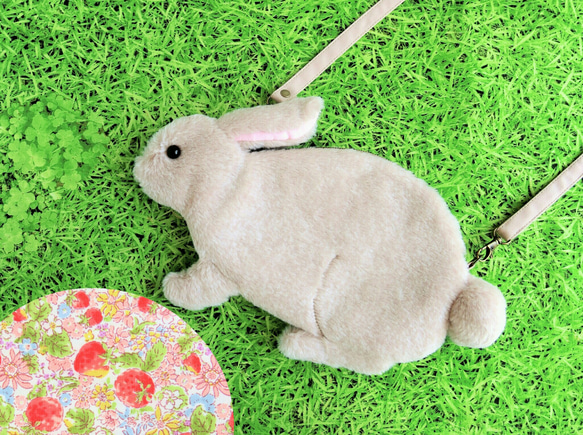 リアルでかわいい！うさぎのショルダーバッグ ピンク〔イチゴ