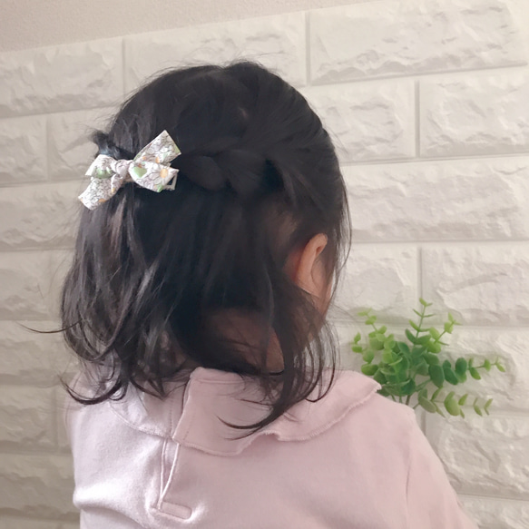 細いリボンのヘアクリップ❤︎ 5枚目の画像