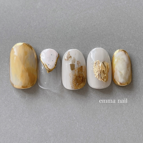 No.58》 ニュアンスネイル #ゴールド #淡色 ネイルチップ（つけ爪） 𓂃  