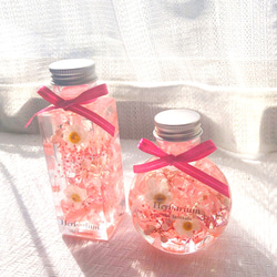ハーバリウム  桜色の2本セット☆敬老の日のプレゼントお誕生日祝い、桜色 ブリザードフラワー、仏花、お盆、お供え 2枚目の画像