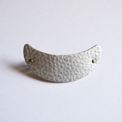 【10/31閉店】 再販♦︎CRESCENT MOON LEATHER BARRETTE (Silver)..バレッタ 1枚目の画像