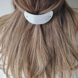 【10/31閉店】 再販♦︎CRESCENT MOON LEATHER BARRETTE (Silver)..バレッタ 6枚目の画像