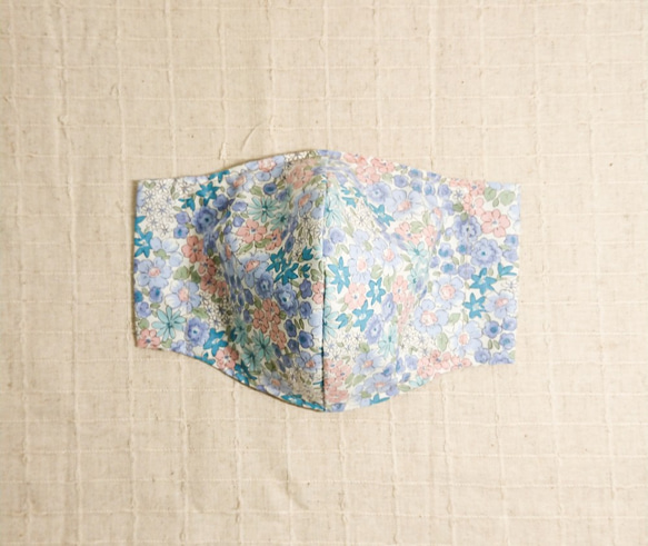 フィルターポケット付きマスク　小花柄　ブルー系 4枚目の画像