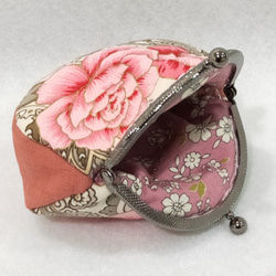 MintSaSa* 粉色玫瑰 口金包 零錢包 元寶包 亮黑口金 粉色 氣質 優雅 收納 文創 手作 職人 手縫 台灣 第2張的照片