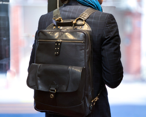 ハンドメイド　手縫い　レザーリュック　イタリアンレザー 1_08dea225aad3e321fc6454740a98