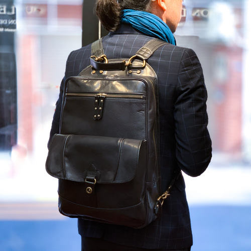 ハンドメイド　手縫い　レザーリュック　イタリアンレザー ハンドメイド 手縫い レザーリュック イタリアンレザー リュック