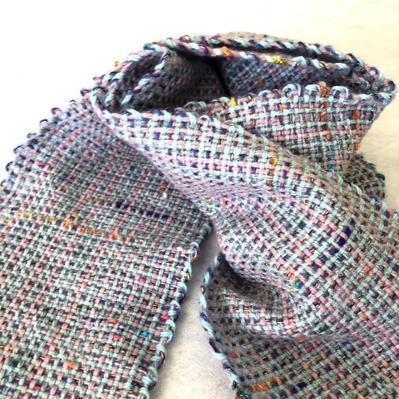 【SOLD】手織り 機織りマフラー  ウール使用 暖かい 1枚目の画像
