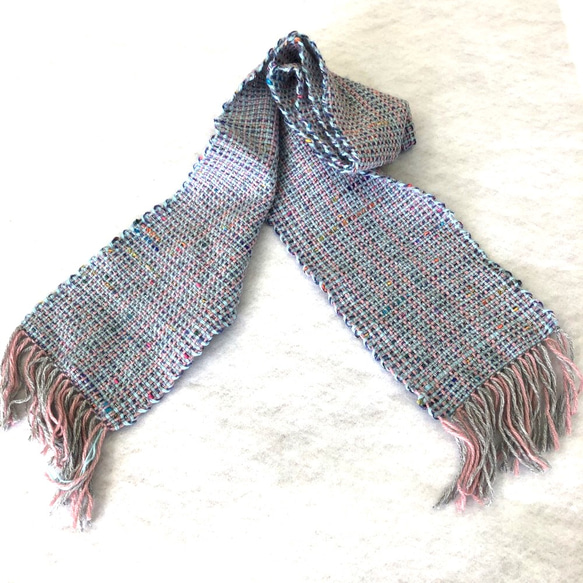 【SOLD】手織り 機織りマフラー  ウール使用 暖かい 2枚目の画像