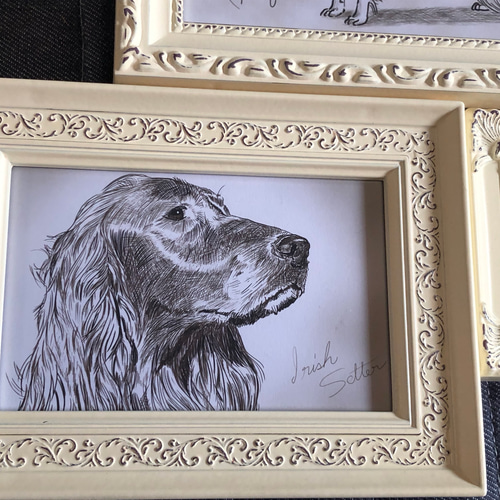 犬のイラスト入りアンティーク風額縁(大-バニラカラー) フォト