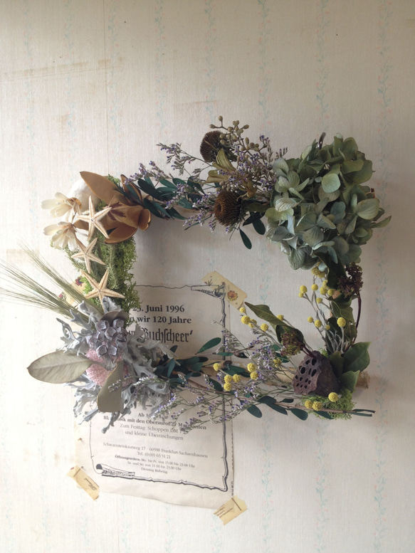 みどりの額縁＊ドライフラワーのフレームアレンジ＊ リース 木村植物