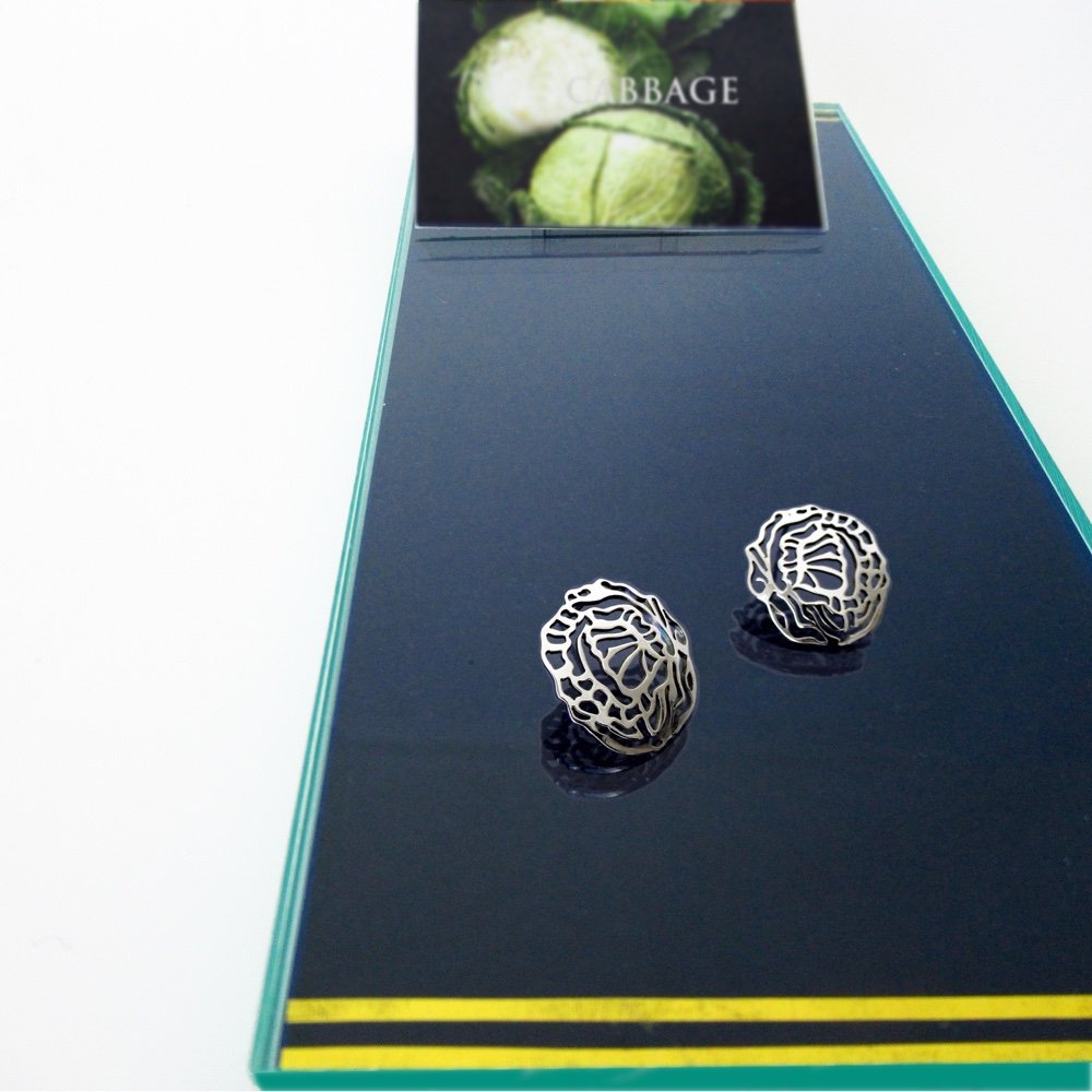 ミニ キャベツのピアス