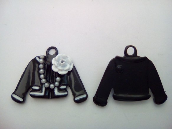 10個　セレブなカラフルパーツ　ジャケット　J62 検　ブラック　黒　ホワイト　パール　パーツ　七宝　高級　 2枚目の画像