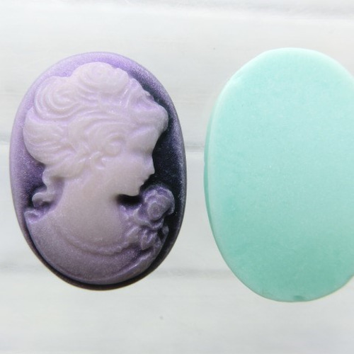 La mascotte 18K 　カメオと淡水パールのチャーム La mascotte 18K カメオと淡水パールのチャーム