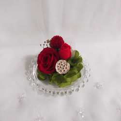【ご依頼品】手のひらサイズの小さな仏花～赤い薔薇～　プリザーブドフラワー 3枚目の画像
