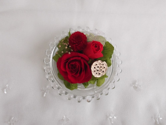 【ご依頼品】手のひらサイズの小さな仏花～赤い薔薇～　プリザーブドフラワー 6枚目の画像
