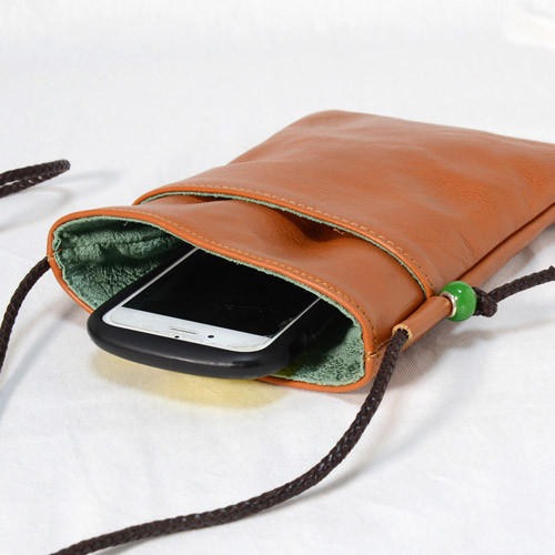 レザーサコッシュ　キャメル　着物地使用　スマホショルダー2022