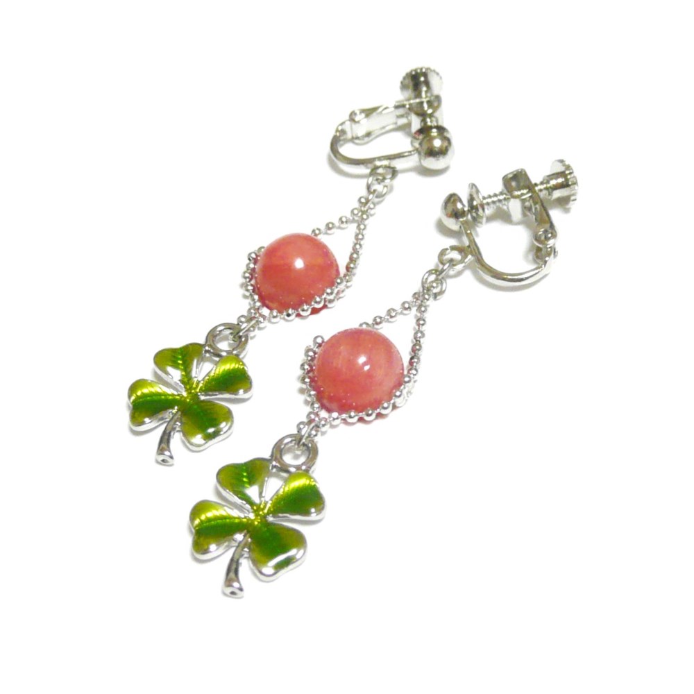 【四葉のクローバー】インカローズ（アルゼンチン8mm丸珠）のイヤリング