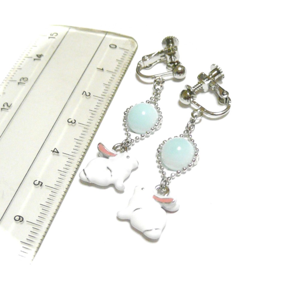 【雪うさぎ】ラリマーと兎のイヤリング