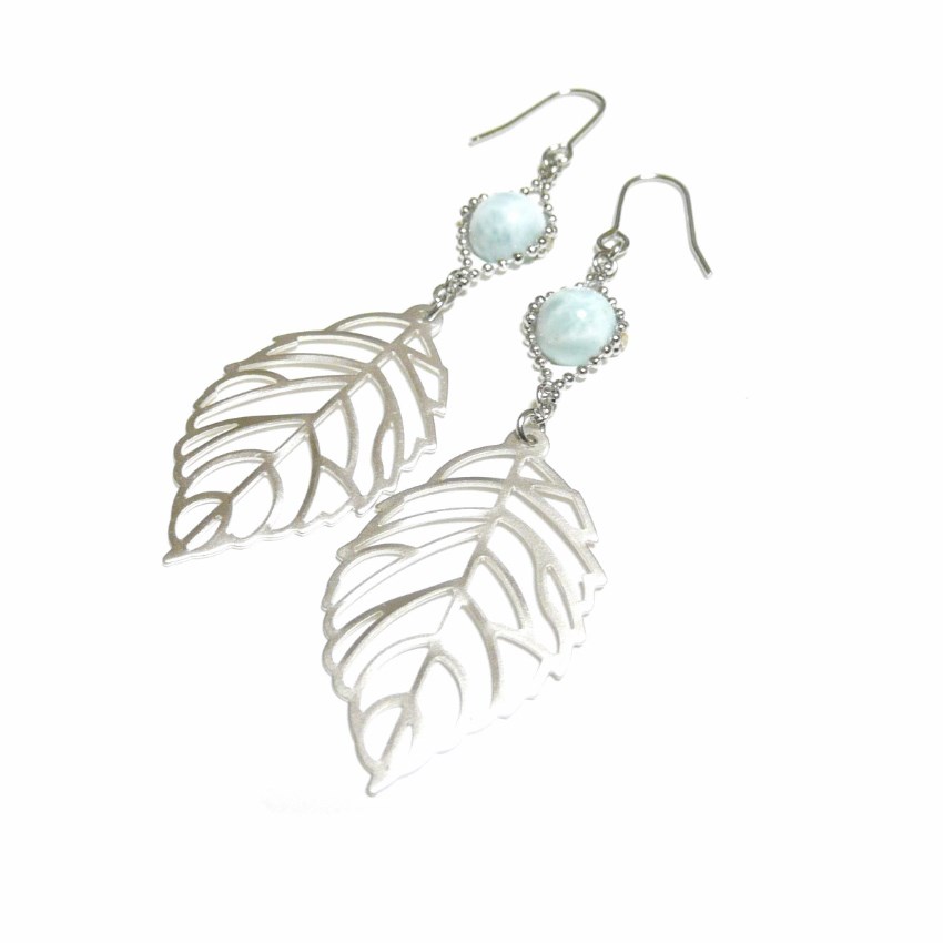 【大きな葉っぱ】ラリマーのピアス