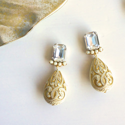 Oriental bijou pierces / earrings -- Crystal 第1張的照片