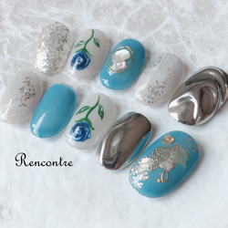 063 くすみブルーのバラネイル 秋ネイル 冬ネイル ニュアンス