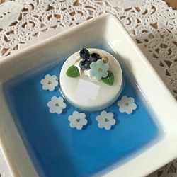 イニシャル入り☆little floweブルーケーキのアクセサリートレイ 2枚目の画像