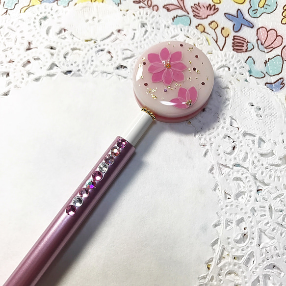 ピンクflower煌めきボールペン2 1枚目の画像