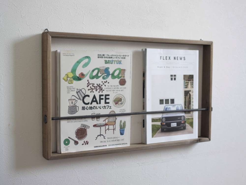 ~本を身近に~表紙を見せる本棚　ウォールラック 壁掛け 本棚 絵本 本 雑誌 マガジンラック 額縁 木 ウォールシェルフ