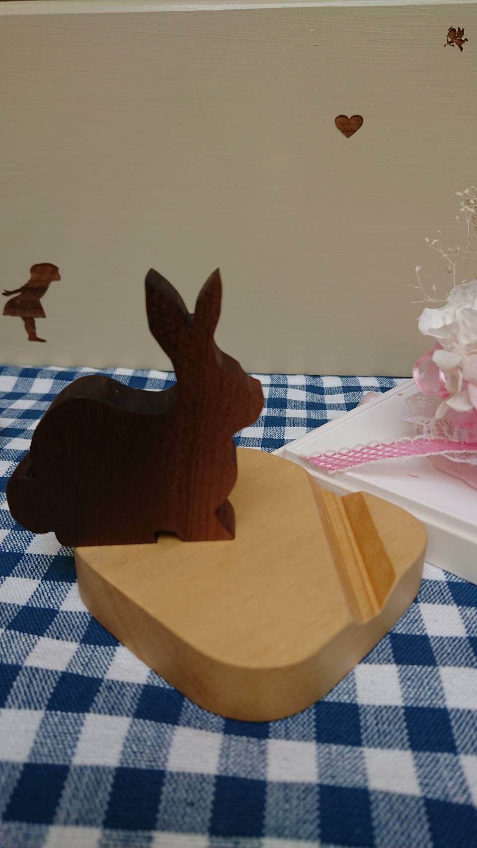 木製　スマホスタンド　うさぎ